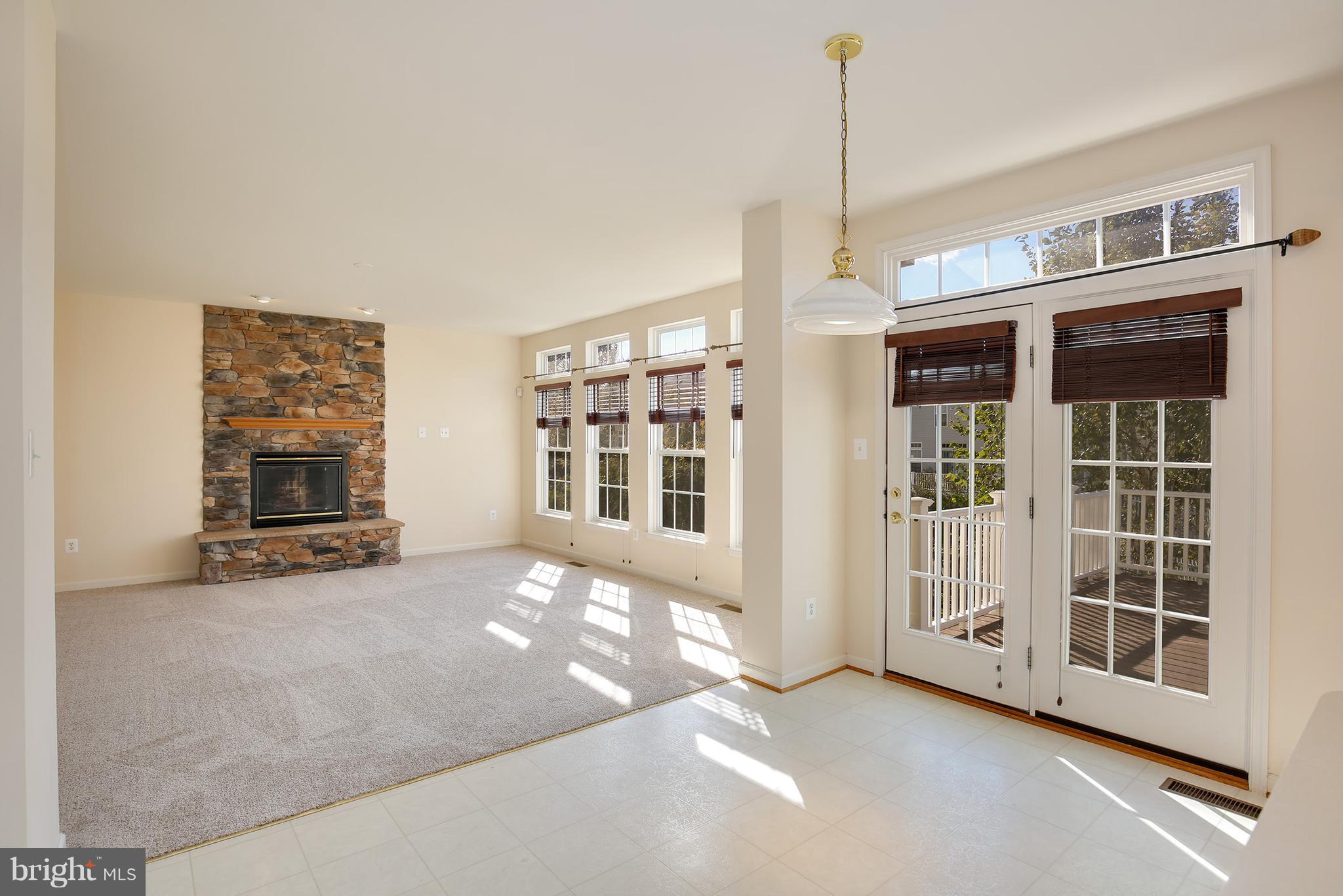 18422 Clear Smoke Road Boyds, MD 20841 - Photo 4 of 30 Living Room