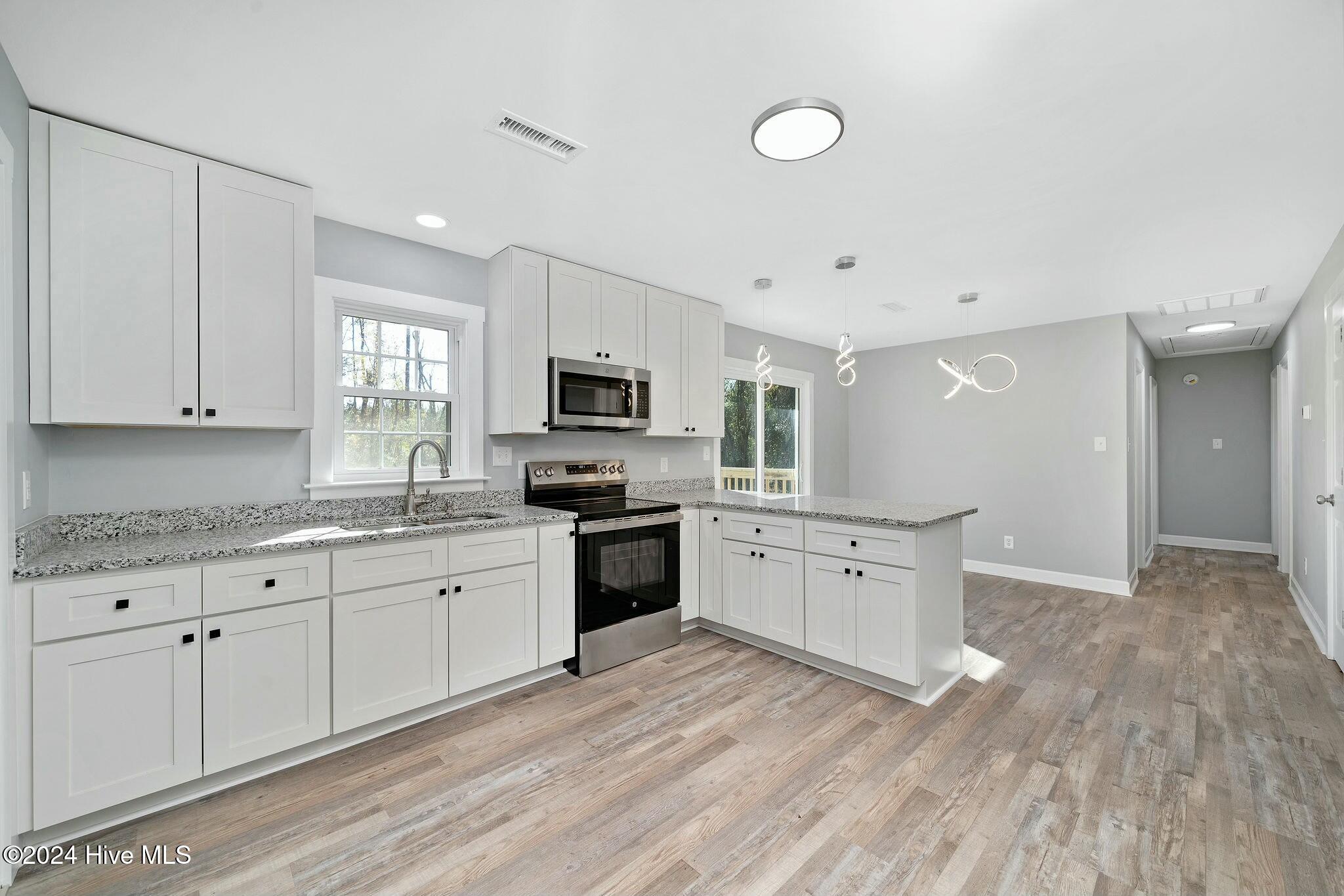 413 Log Cabin Road Teachey, NC 28464 - Photo 7 of 21 tempImagecCSZNW