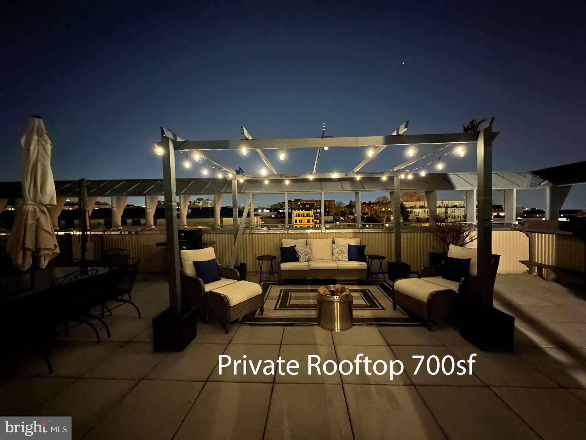 2328 Champlain Street Northwest, Unit PH424 Washington, DC 20009 - Photo 4 of 50