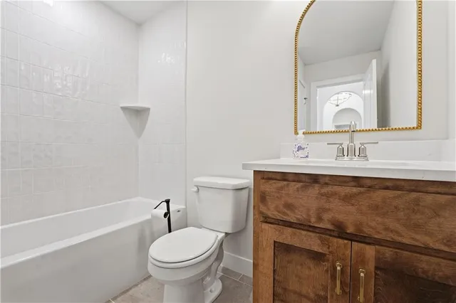 $645,500 | 12151 North Frst Court, Kansas City, MO 64165