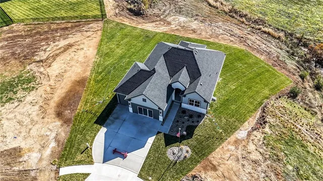 $645,500 | 12151 North Frst Court, Kansas City, MO 64165