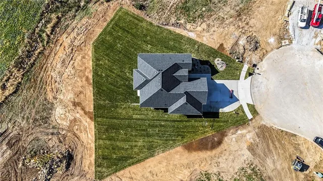 $645,500 | 12151 North Frst Court, Kansas City, MO 64165