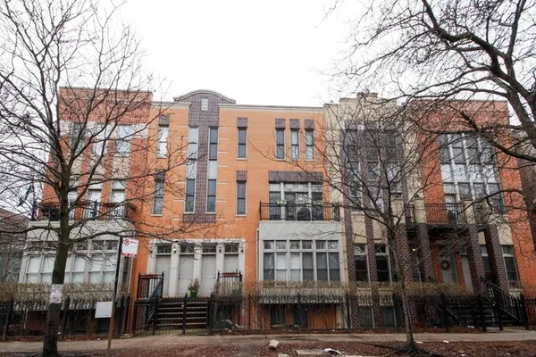 $3,750 | 1503 West Diversey Parkway, Unit B, Chicago, IL 60614