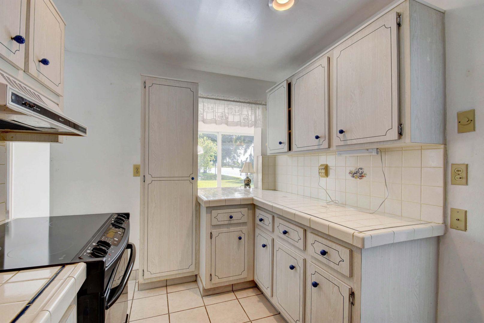 2213 Southwest Roma Way Boynton Beach, FL 33426 - Photo 24 of 43 24_untitled (24)