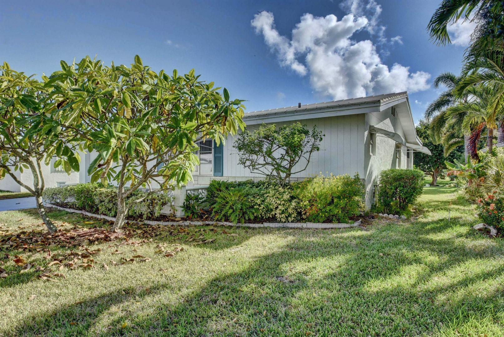 2213 Southwest Roma Way Boynton Beach, FL 33426 - Photo 3 of 43 03_untitled (3)