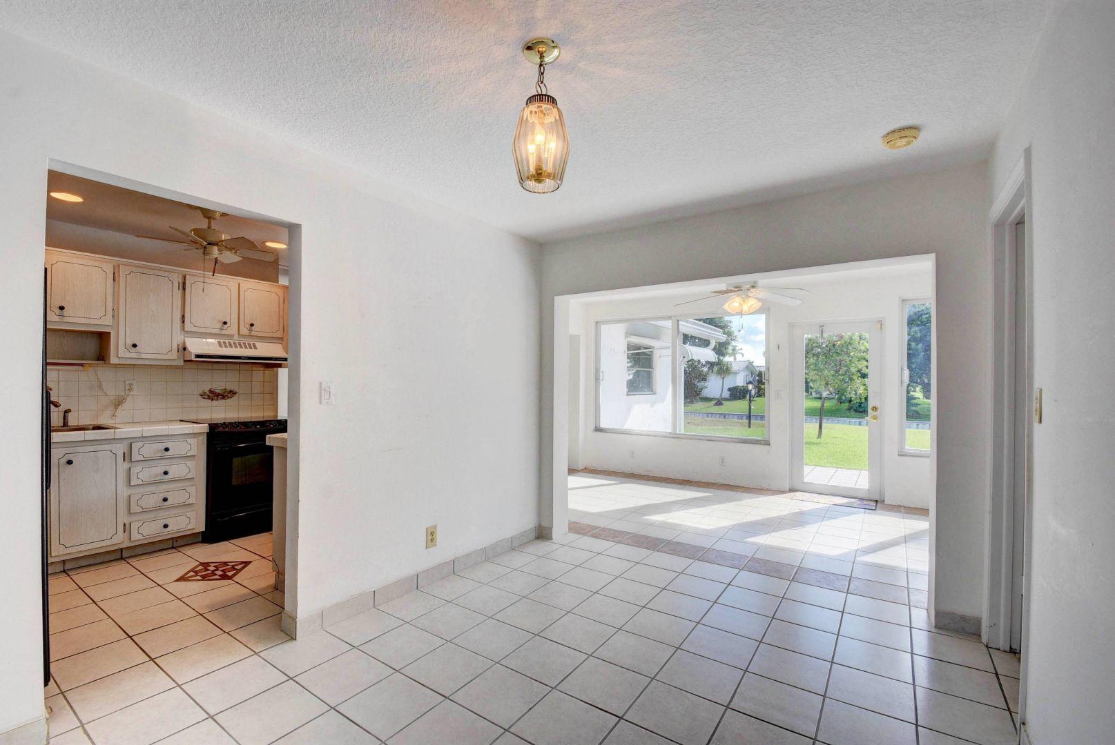 2213 Southwest Roma Way Boynton Beach, FL 33426 - Photo 9 of 43 09_untitled (9)