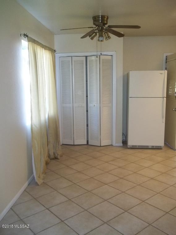 4358 North Record Way Tucson, AZ 85705 - Photo 3 of 15