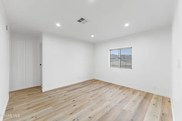 $389,000 | 1992 Hillcrest Avenue, Rosamond, CA 93560