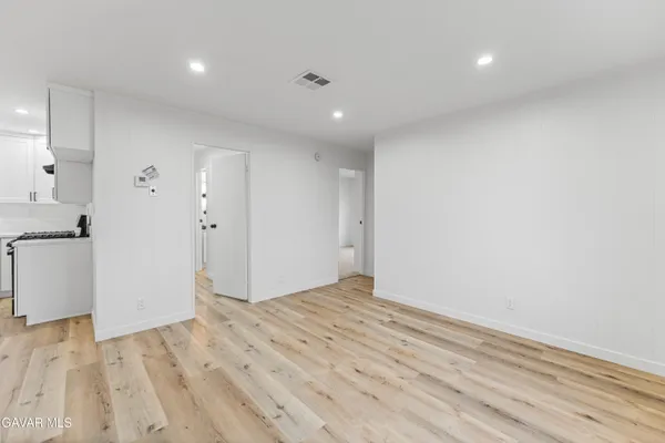 $389,000 | 1992 Hillcrest Avenue, Rosamond, CA 93560