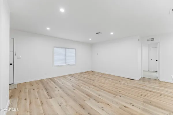 $389,000 | 1992 Hillcrest Avenue, Rosamond, CA 93560