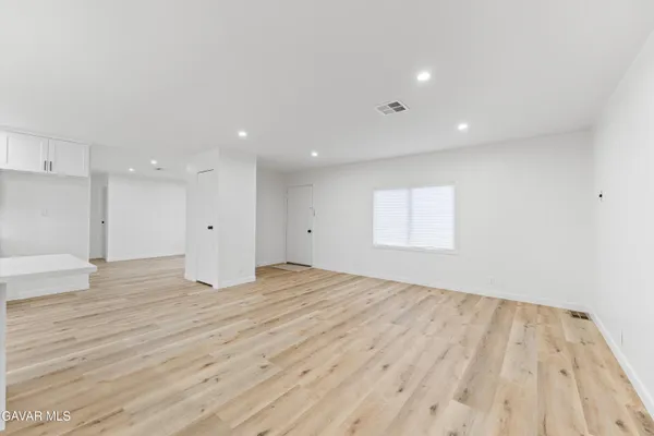 $389,000 | 1992 Hillcrest Avenue, Rosamond, CA 93560