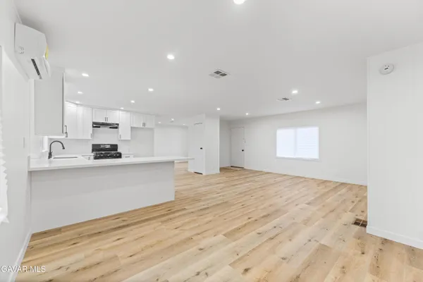 $389,000 | 1992 Hillcrest Avenue, Rosamond, CA 93560