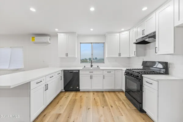 $389,000 | 1992 Hillcrest Avenue, Rosamond, CA 93560