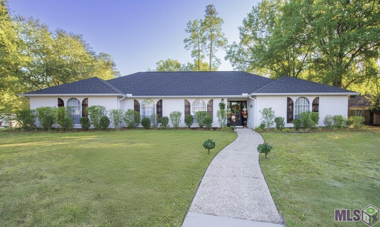 185 West Pinewood Drive Slidell, LA 70458 - Photo 1 of 28