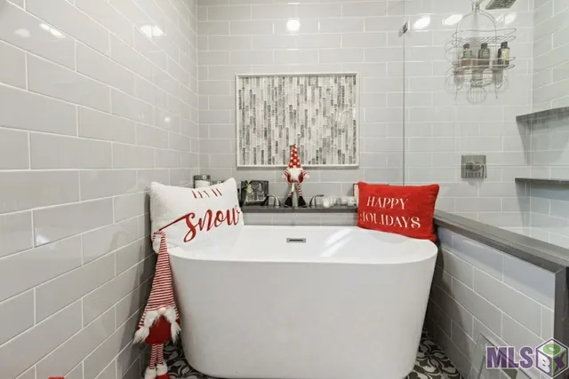 $375,000 | 185 West Pinewood Drive, Slidell, LA 70458