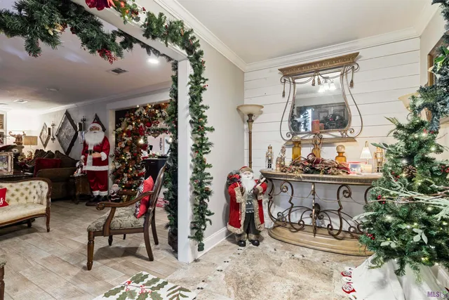 $375,000 | 185 West Pinewood Drive, Slidell, LA 70458