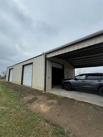 $305,000 | 317 12th Street, Palacios, TX 77465