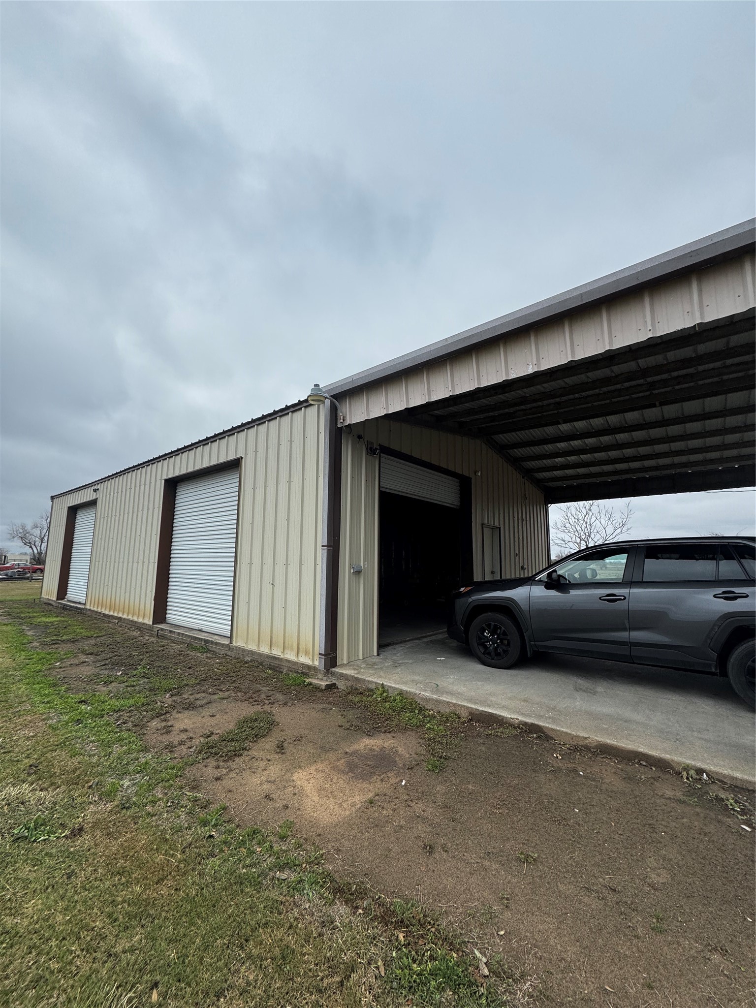 317 12th Street Palacios, TX 77465 - Photo 11 of 31 a view of garage