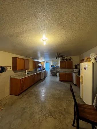 $305,000 | 317 12th Street, Palacios, TX 77465