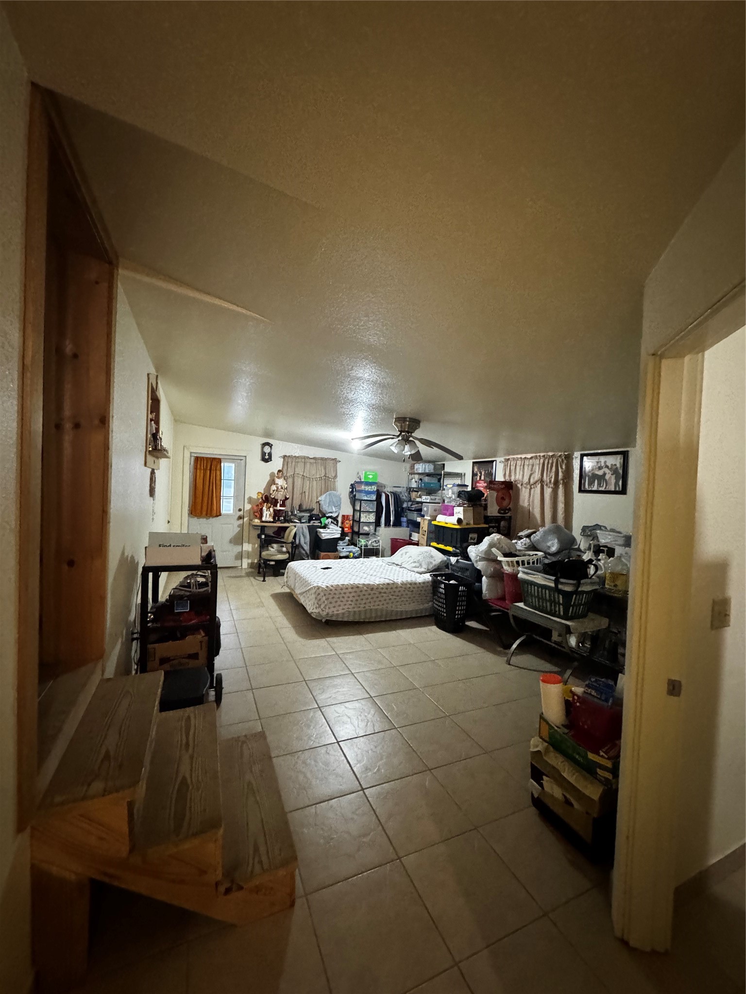 317 12th Street Palacios, TX 77465 - Photo 22 of 31 a lobby with furniture and a couch