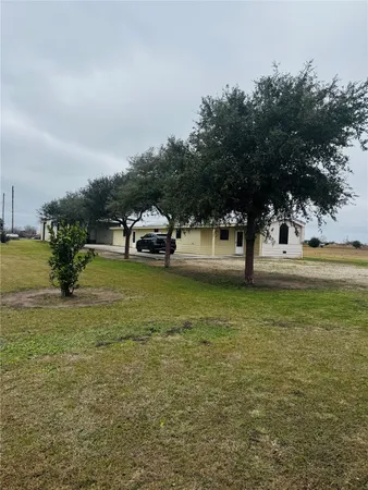$305,000 | 317 12th Street, Palacios, TX 77465