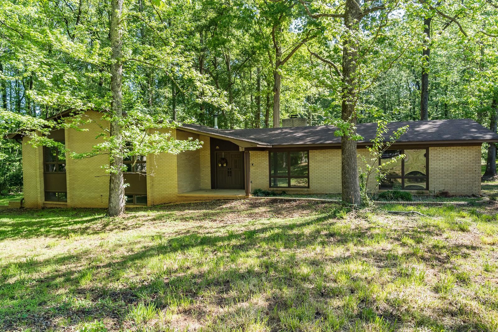 130 State Rd S-42-4428 Inman, SC 29349 - Photo 1 of 34