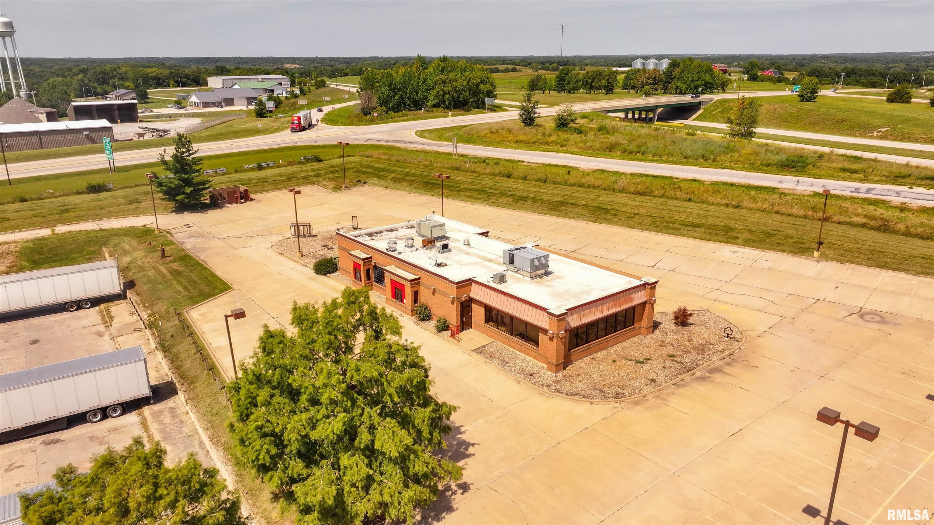 2 Cieten Plaza Barry, IL 62312 - Photo 12 of 52