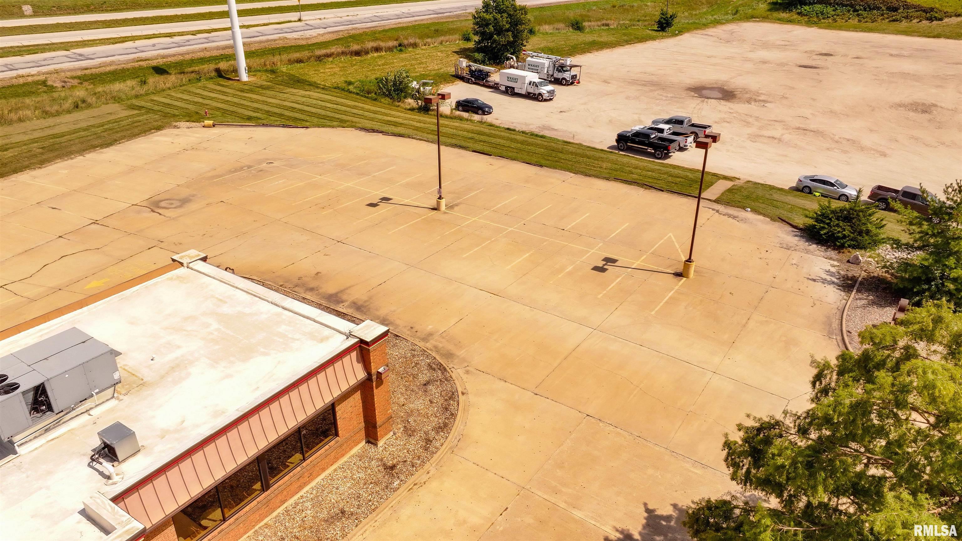 2 Cieten Plaza Barry, IL 62312 - Photo 15 of 52