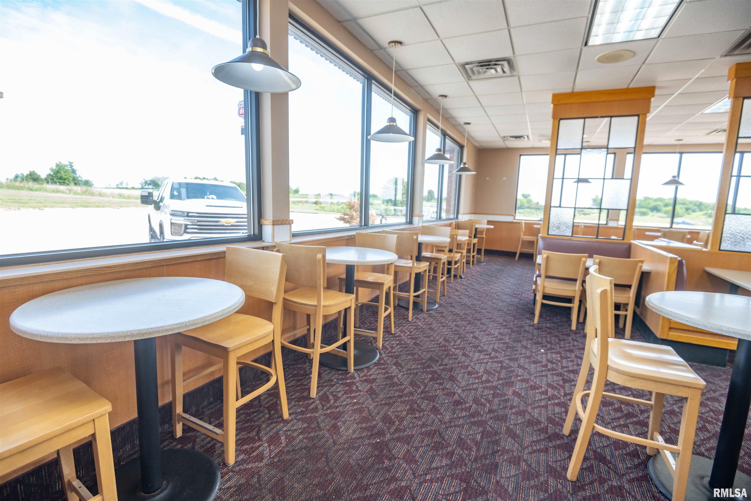 2 Cieten Plaza Barry, IL 62312 - Photo 19 of 52