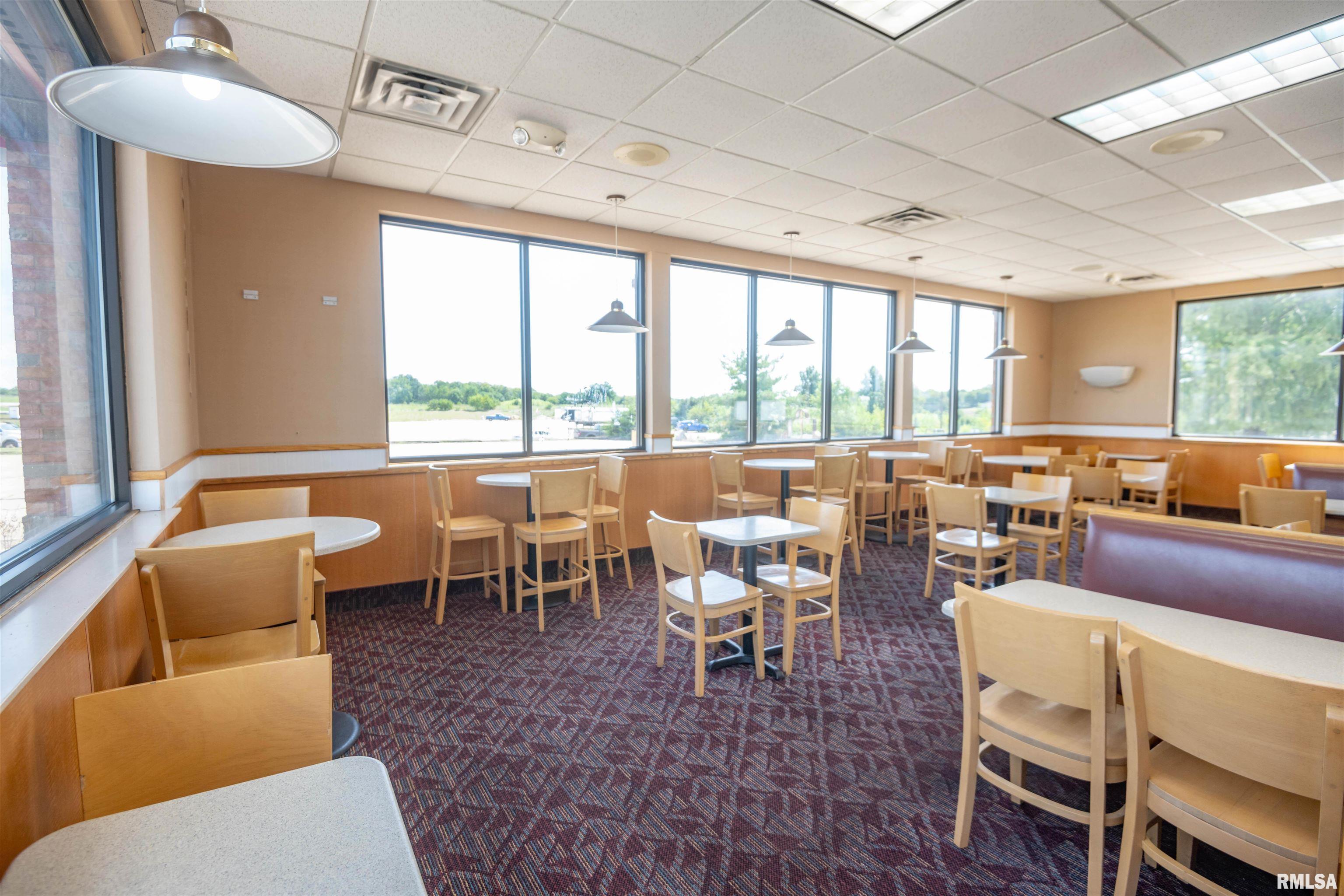 2 Cieten Plaza Barry, IL 62312 - Photo 20 of 52