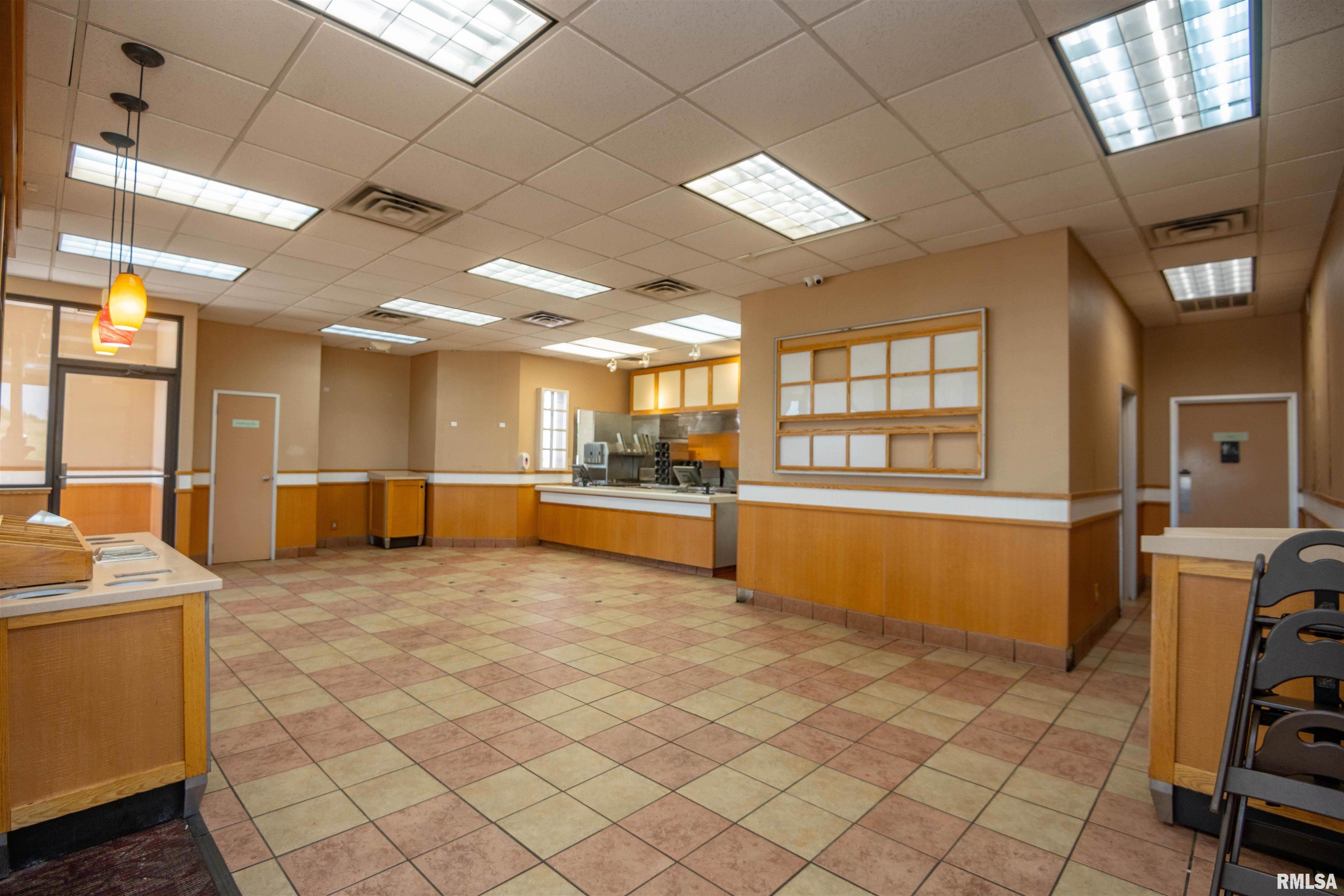 2 Cieten Plaza Barry, IL 62312 - Photo 25 of 52