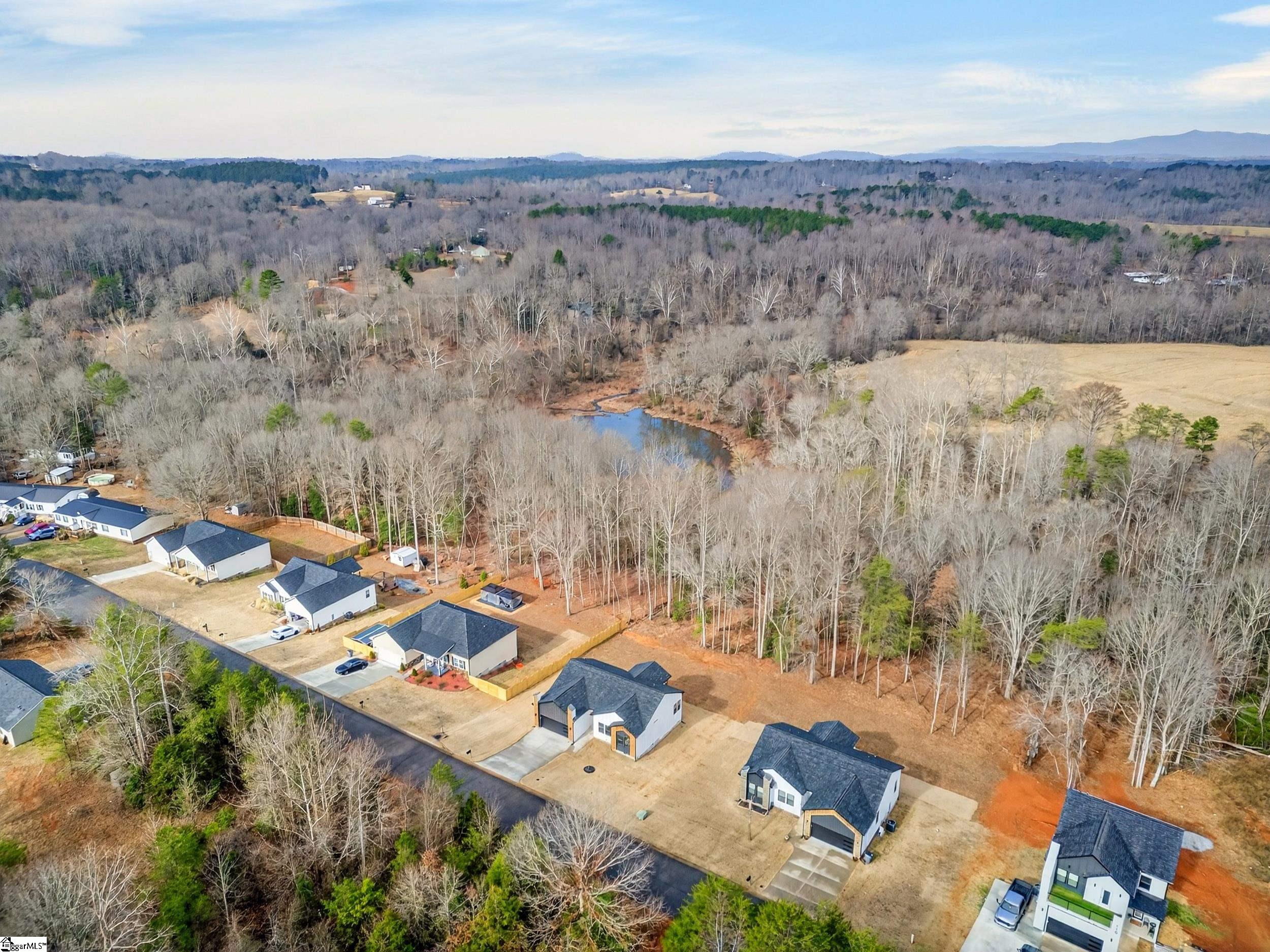 202 Anchor Road Greenville, SC 29617 - Photo 45 of 46 Gallery Image 45