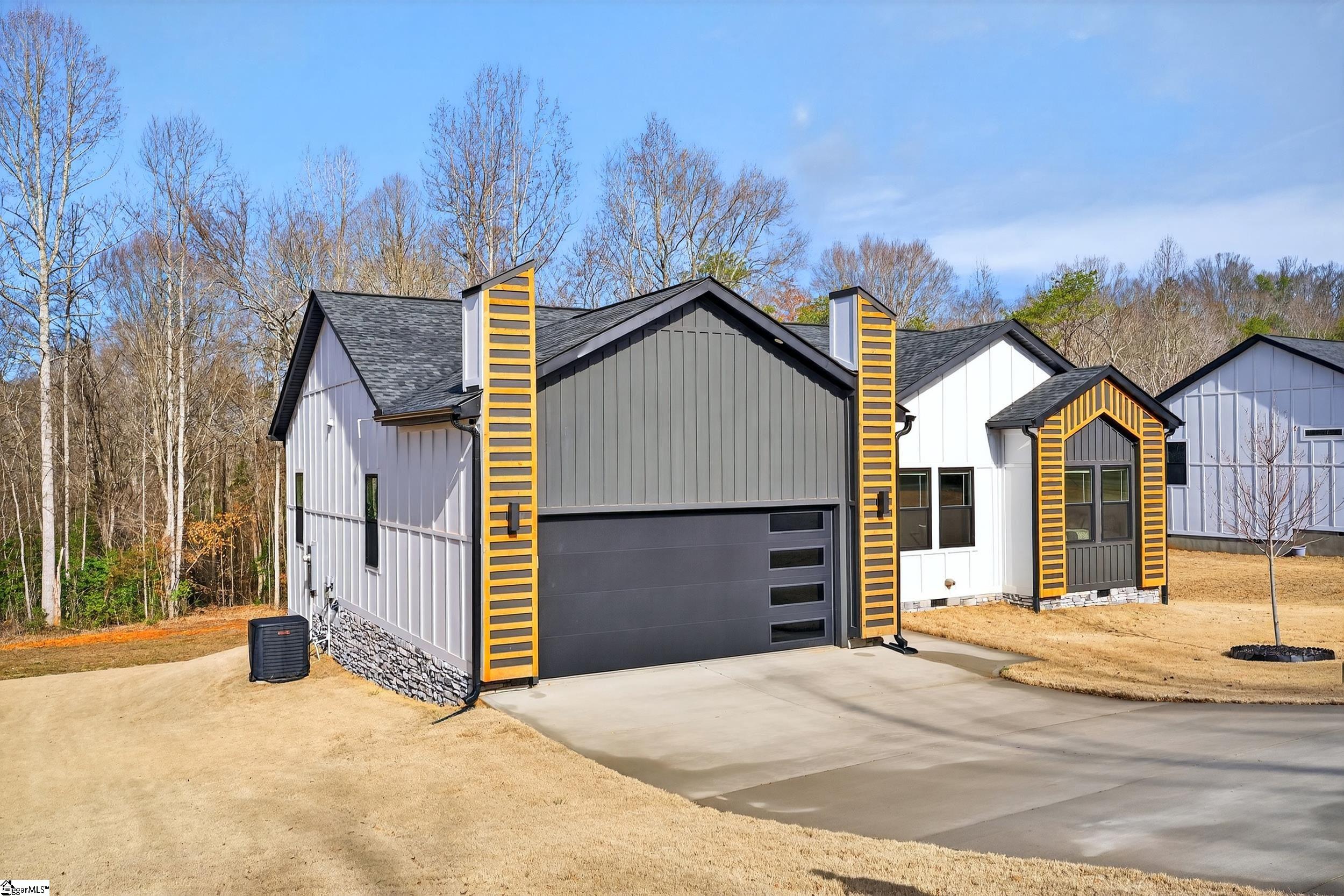 202 Anchor Road Greenville, SC 29617 - Photo 5 of 46 Gallery Image 5