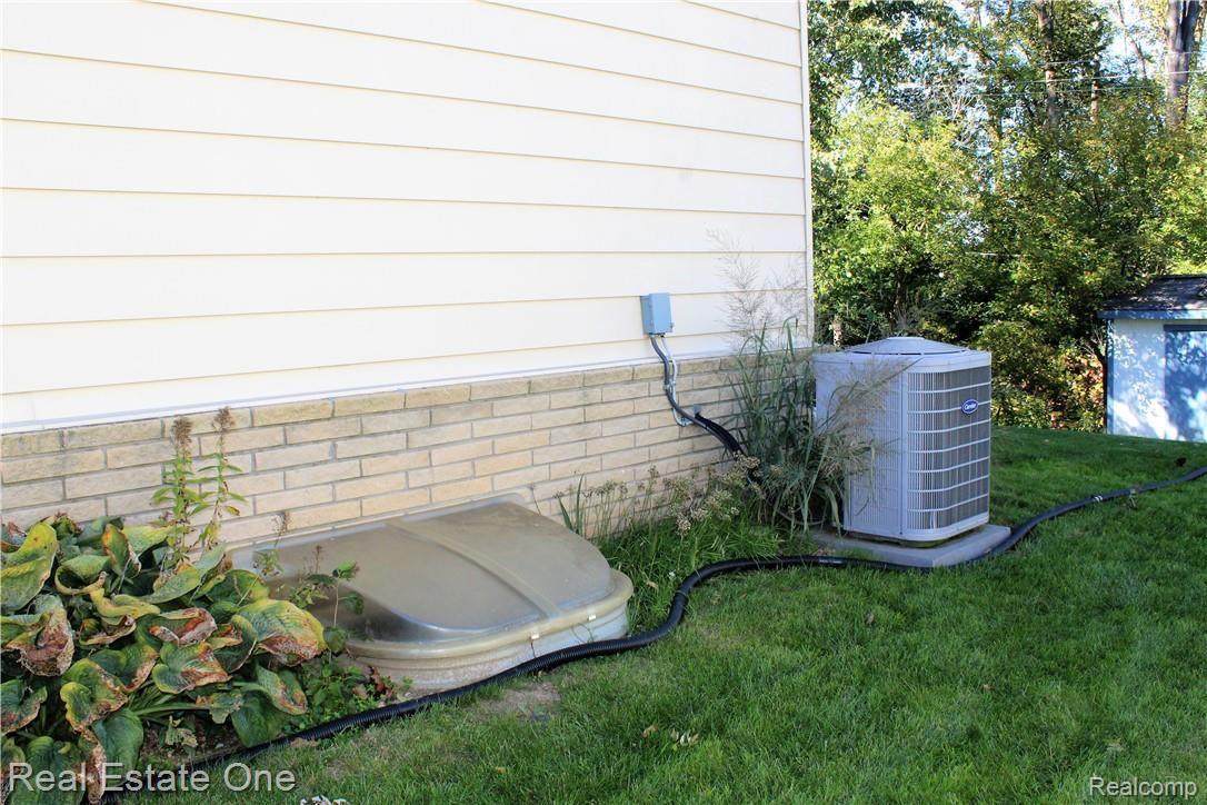 41766 Cherry Hill Road Novi, MI 48375 - Photo 30 of 34 IMG_0832 (2).JPG