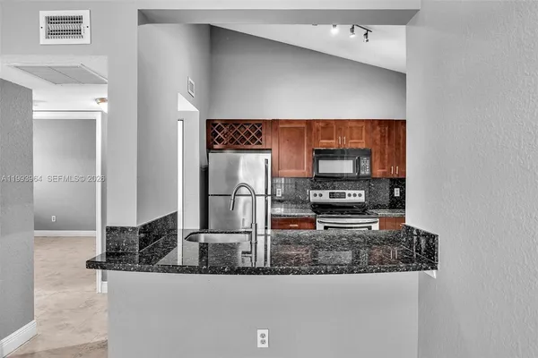 $2,395 | 2881 North Oakland Forest Drive, Unit 212, Oakland Park, FL 33309