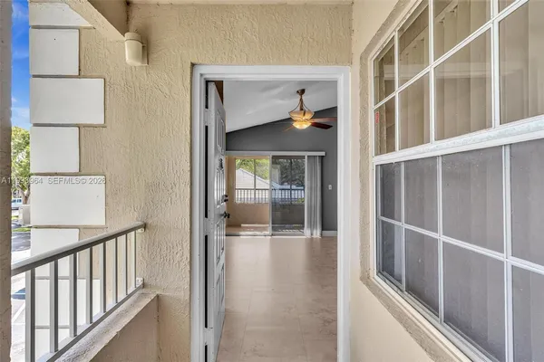 $2,395 | 2881 North Oakland Forest Drive, Unit 212, Oakland Park, FL 33309