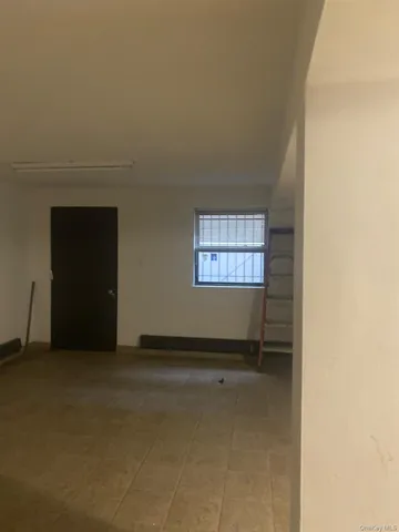 $1,589,000 | 56-09 Van Cleef Street | South Corona