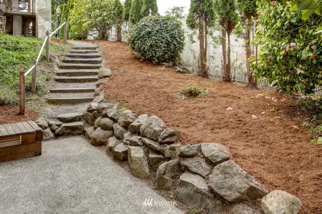 811 Edmonds Street Edmonds, WA 98020 - Photo 21 of 24