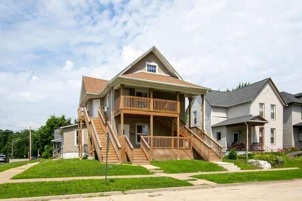$259,000 | 605 North Dearborn Avenue, Kankakee, IL 60901