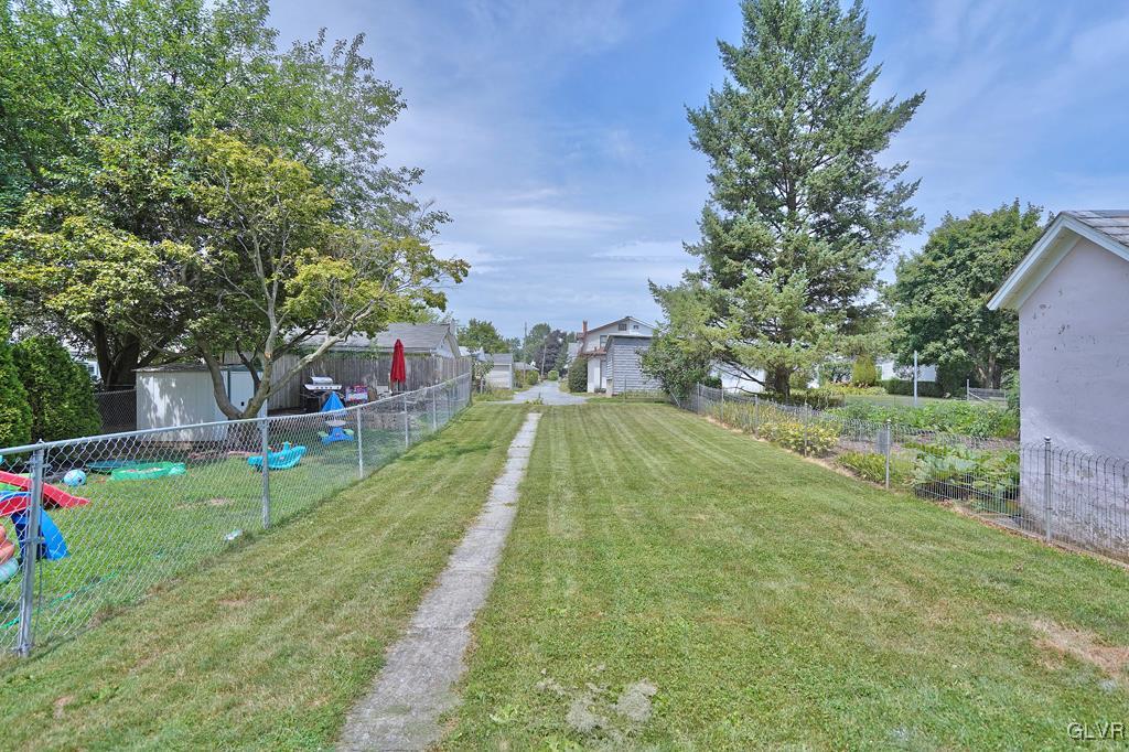667 Ridge Street Emmaus, PA 18049 - Photo 25 of 26 Gallery Image 25