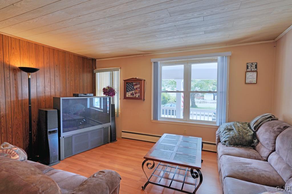 667 Ridge Street Emmaus, PA 18049 - Photo 6 of 26 Gallery Image 6