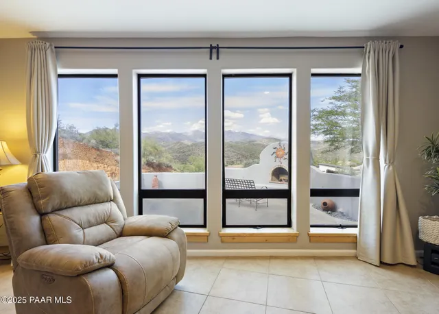 $774,900 | 35310 Pinnacle Place, Black Canyon City, AZ 85324