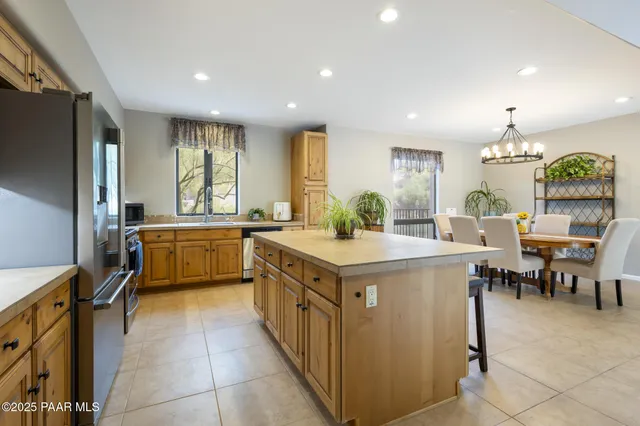 $774,900 | 35310 Pinnacle Place, Black Canyon City, AZ 85324