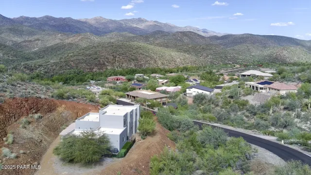 $774,900 | 35310 Pinnacle Place, Black Canyon City, AZ 85324