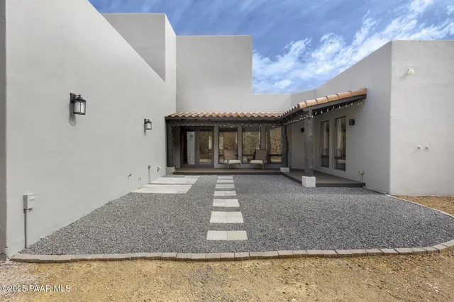 $774,900 | 35310 Pinnacle Place, Black Canyon City, AZ 85324