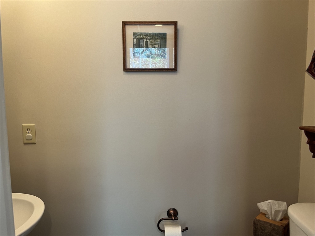 4 Herbert Drive, Unit B Sutton, MA 01590 - Photo 18 of 30