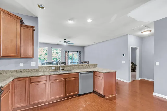 $2,800 | 7624 High Maple Circle, North Charleston, SC 29418