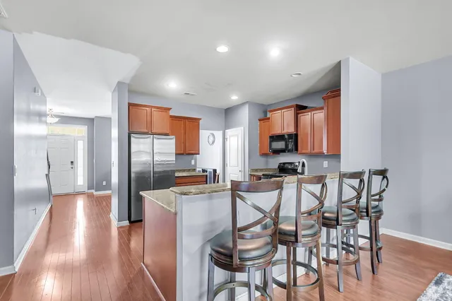 $2,800 | 7624 High Maple Circle, North Charleston, SC 29418