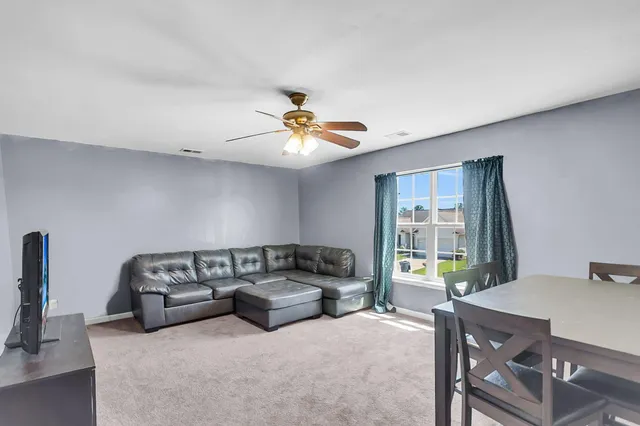 $2,800 | 7624 High Maple Circle, North Charleston, SC 29418