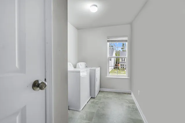 $2,800 | 7624 High Maple Circle, North Charleston, SC 29418